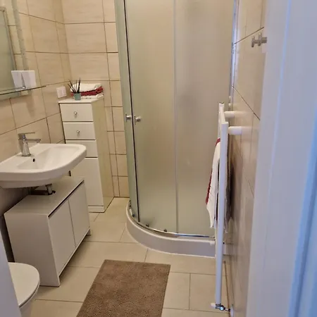 דירה Mueller פורץ